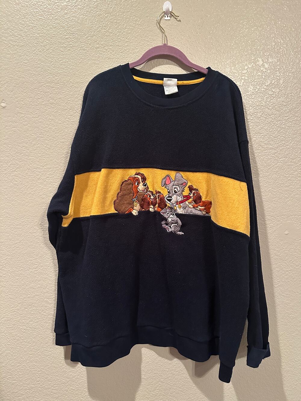 Vintage Disney Store Lady and the Tramp Family Picture Blue Cozy Sweater sz M